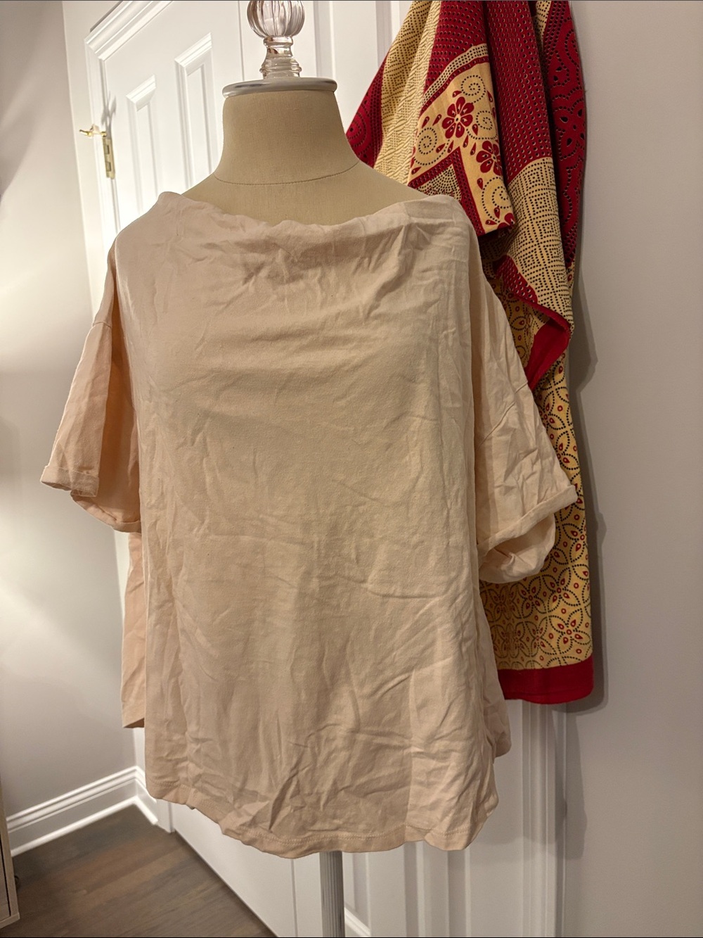 Nuuds Women's Lightweight Cream Short-Sleeve off the Shoulder Top